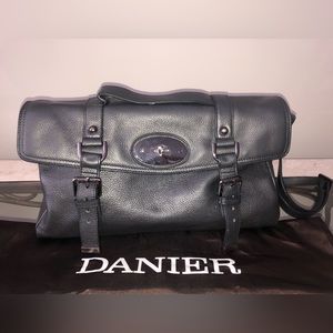 Danier leather purse - a classic!